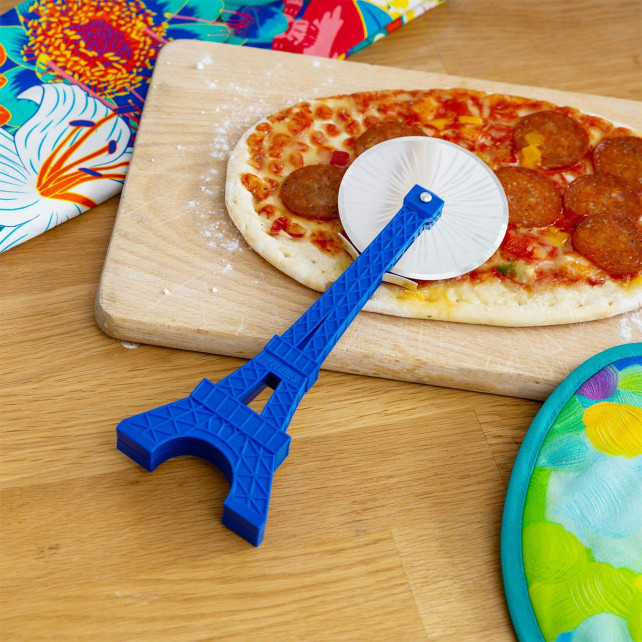 Roulette à pizza bleue